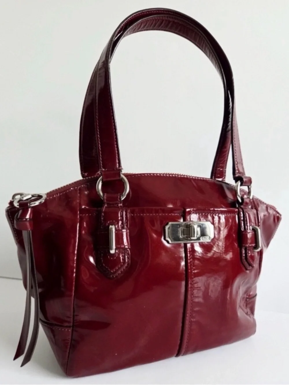 Coach Chelsea Candy Apple Red Patent Leather Satchel Turnlock & Zip Closure